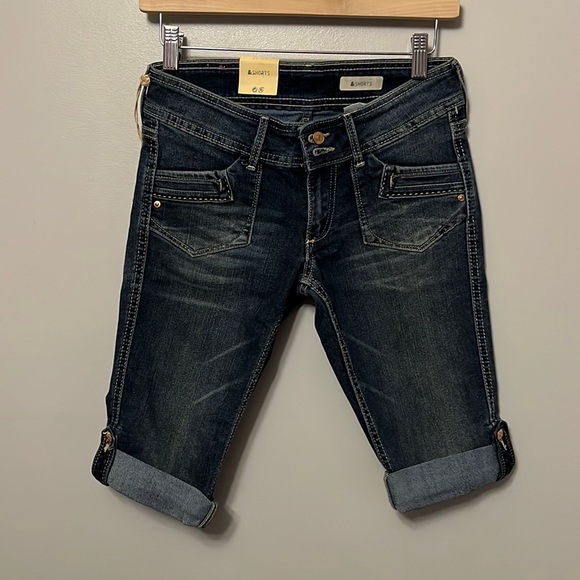 & Denim Jean Shorts Size 4 - Picture 1 of 5